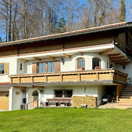 Romantisches Alpenchalet - Mit Sauna Und Kamin - Ruhig Und Zentral Bad Tolz Exterior photo