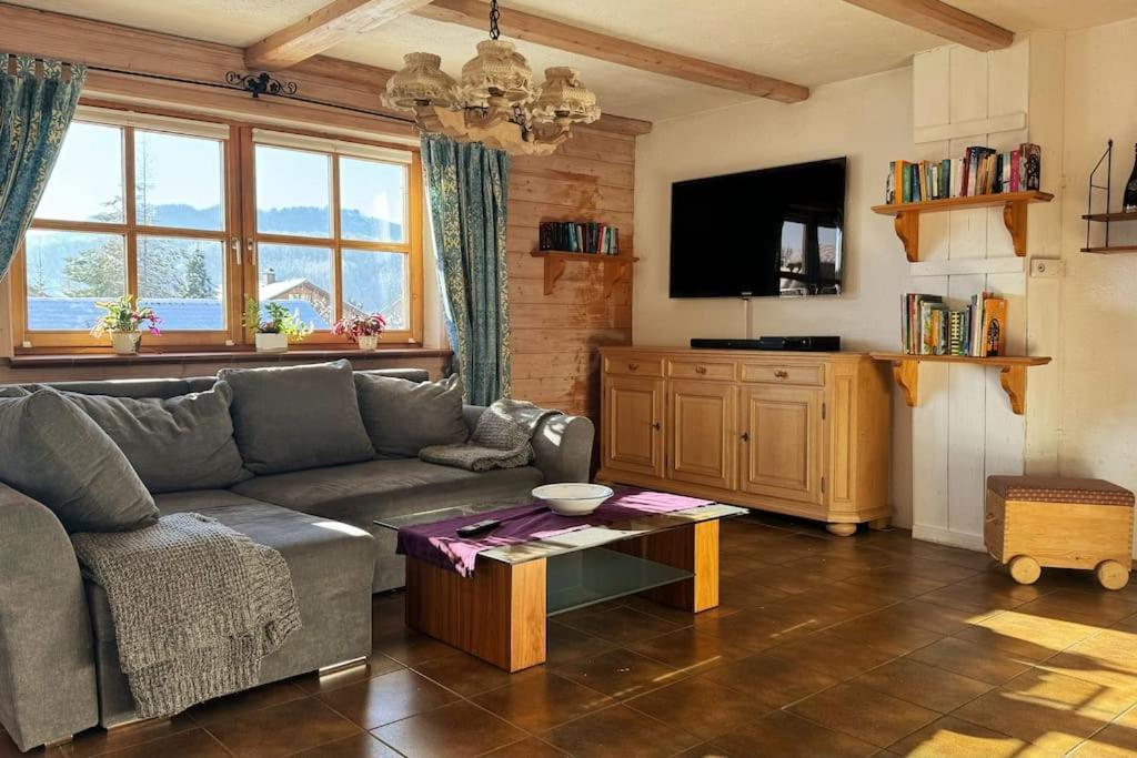 Romantisches Alpenchalet - Mit Sauna Und Kamin - Ruhig Und Zentral Apartment Bad Tolz